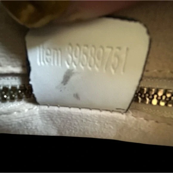 Gucci Beige Monogram Bag with Red and Green Stripe - Picture 8 of 9